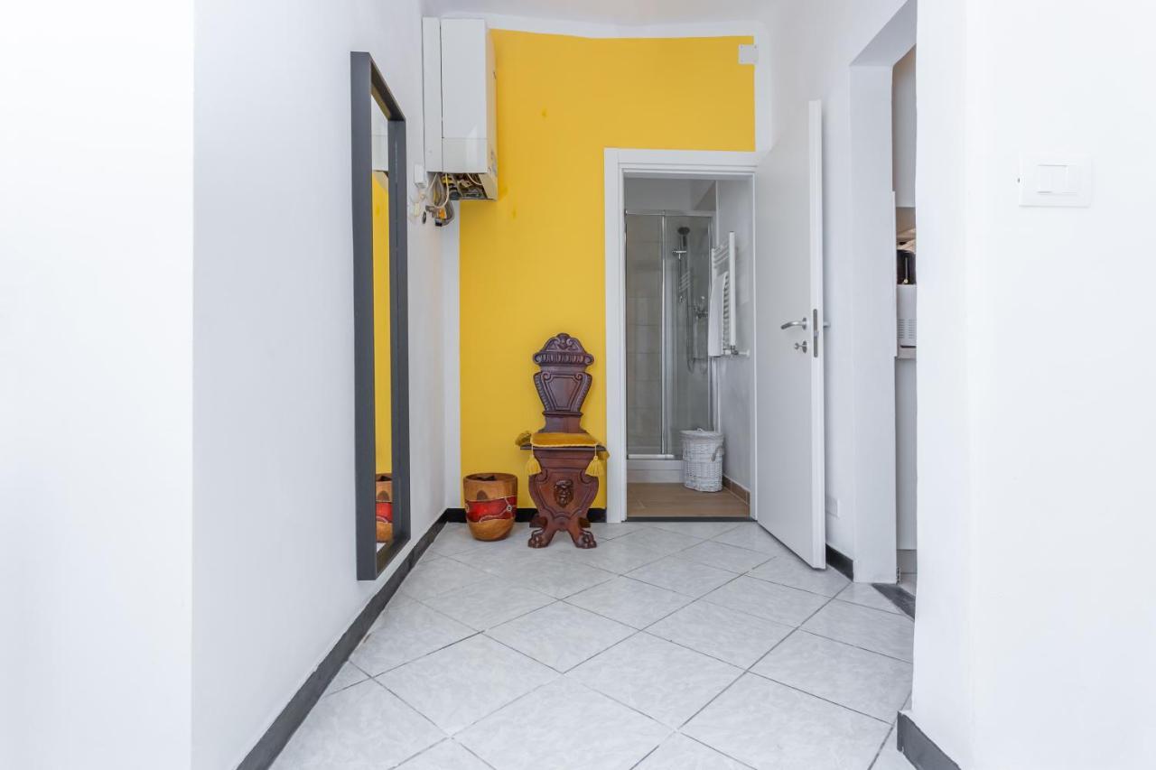 Appartamento Piombo Giallo - Affitti Brevi Italia Genua Exteriör bild