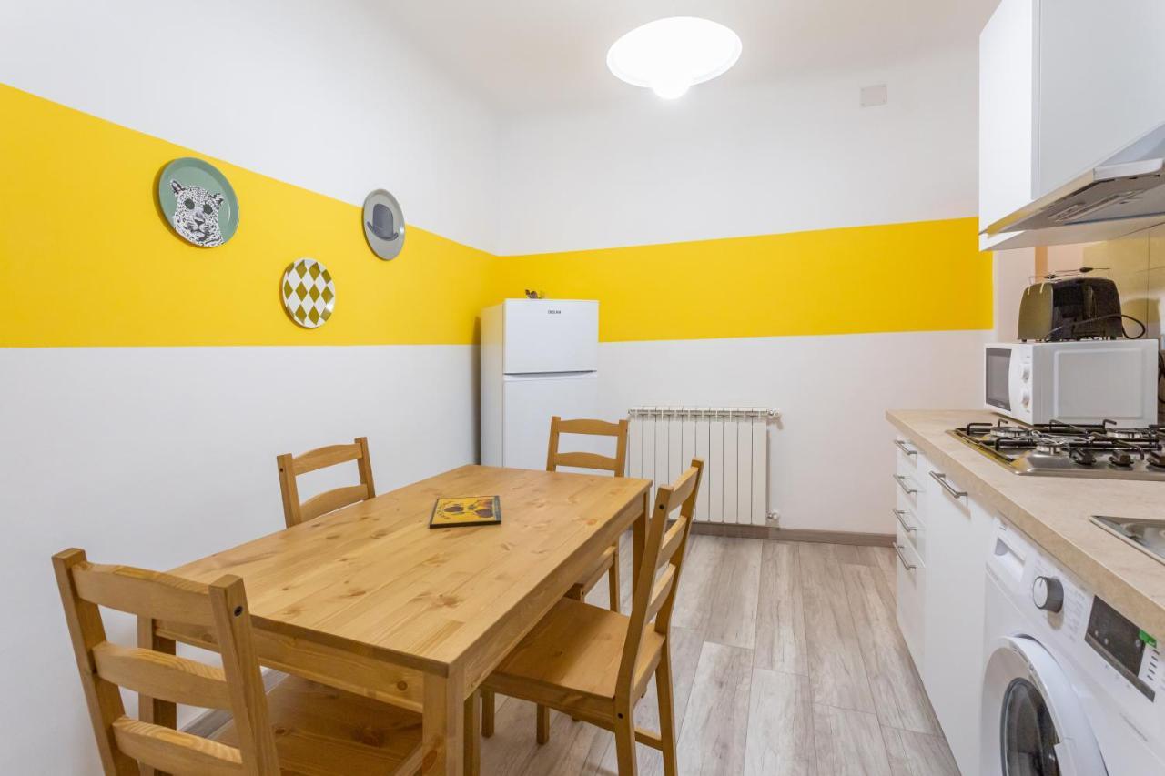 Appartamento Piombo Giallo - Affitti Brevi Italia Genua Exteriör bild