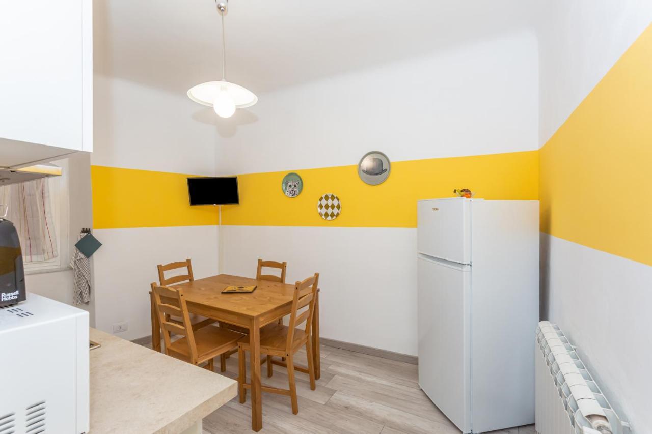 Appartamento Piombo Giallo - Affitti Brevi Italia Genua Exteriör bild